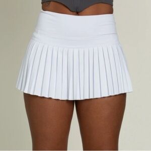 GOLD HINGE WHITE SKIRT size small